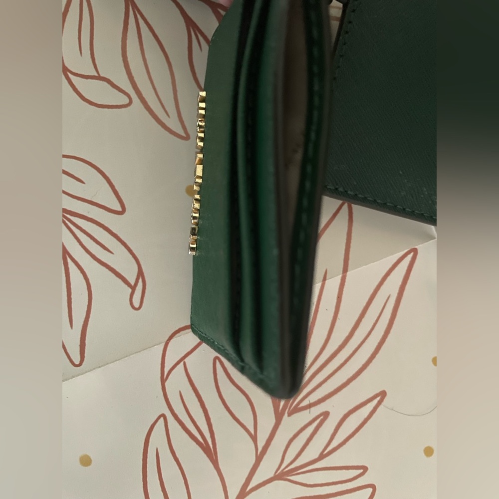 Michael Kors Giftables Small Wallet Card Case Duo in Green Leather - Picture 7 of 12